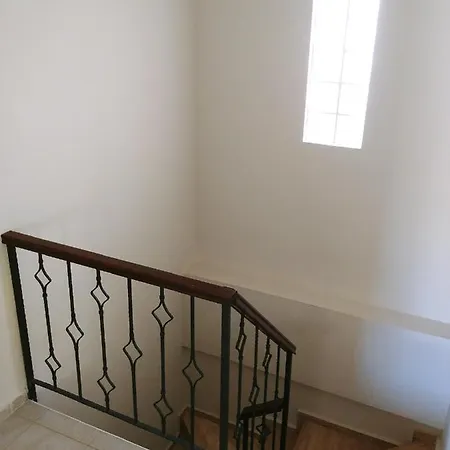 Unallar House Vilă
